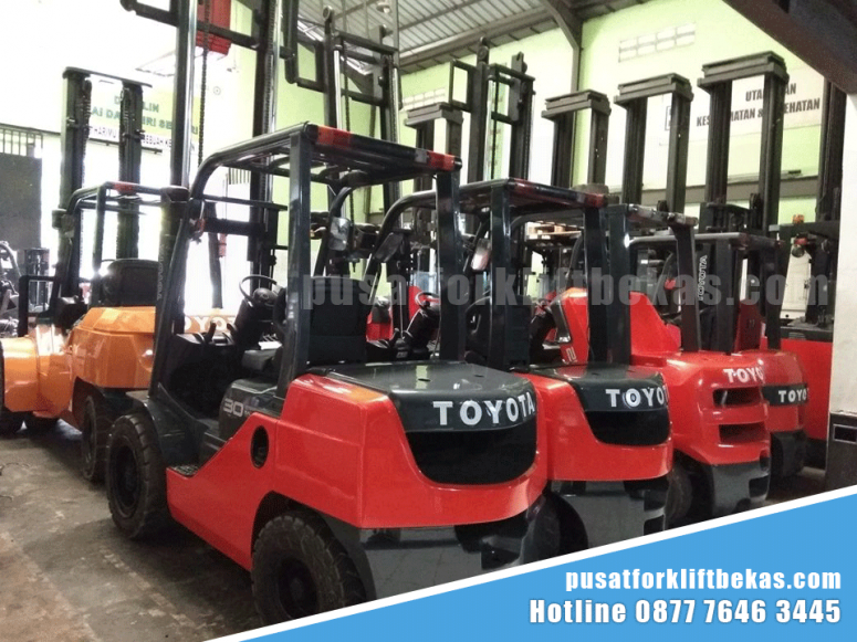 Forklift Bekas 2020