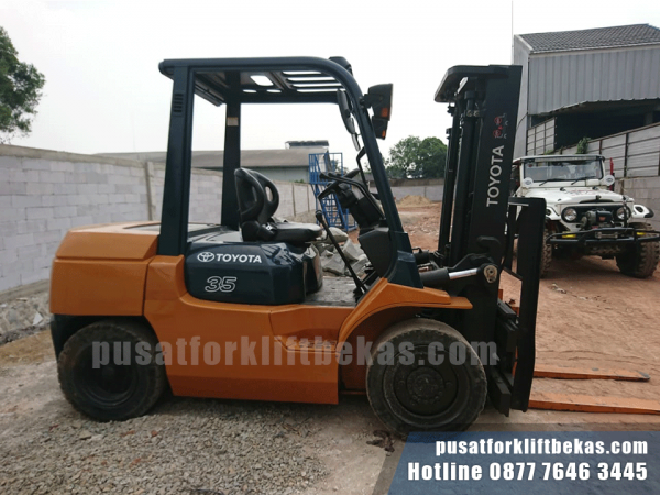 Forklift bekas 3.5 ton