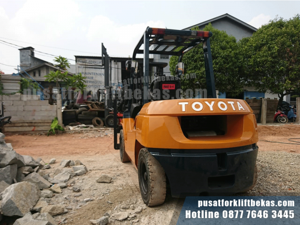 Forklift bekas 3.5 ton Toyota 7FD35 - Gambar 3