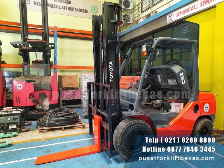 Forklift 3 ton bekas