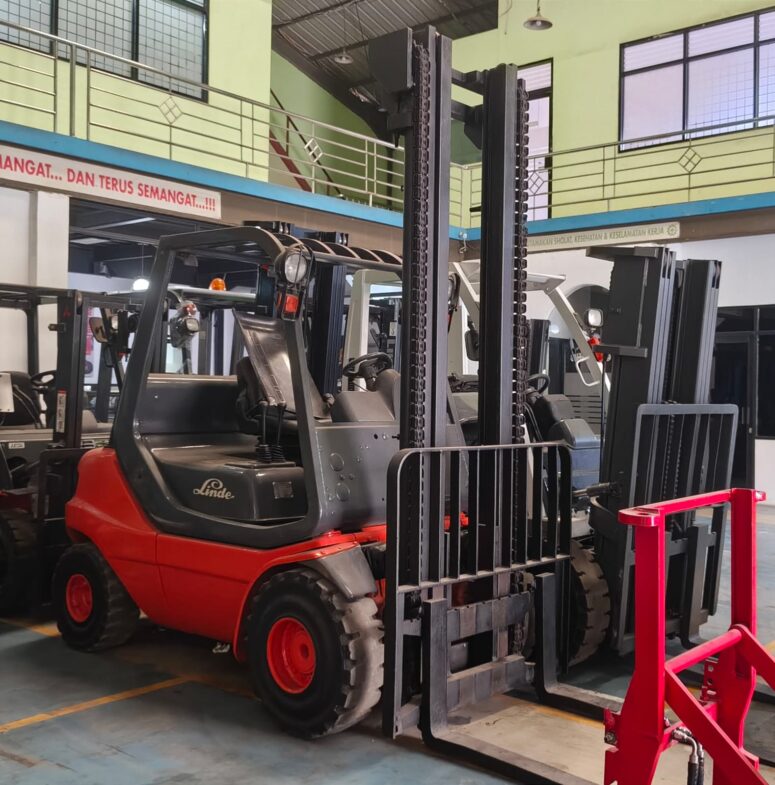 Forklift Linde 3 ton Bekas