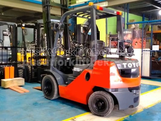forklift Toyota 8FG25 TBW